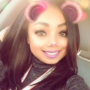 Meet your Posher, Samantha